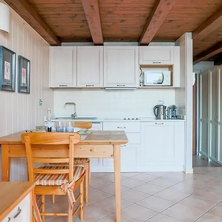 Apartment Cozy By Design Bellano